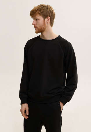Black color men's oversize three-thread sweatshirt  Black color men's oversize three-thread sweatshirt